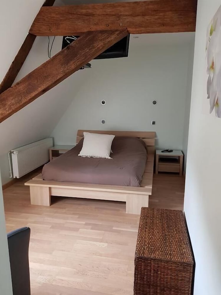 Double Room - Photo 5