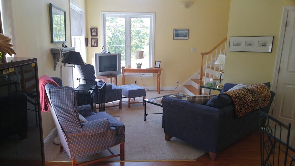 Apartment, Fireplace, Partial Ocean View