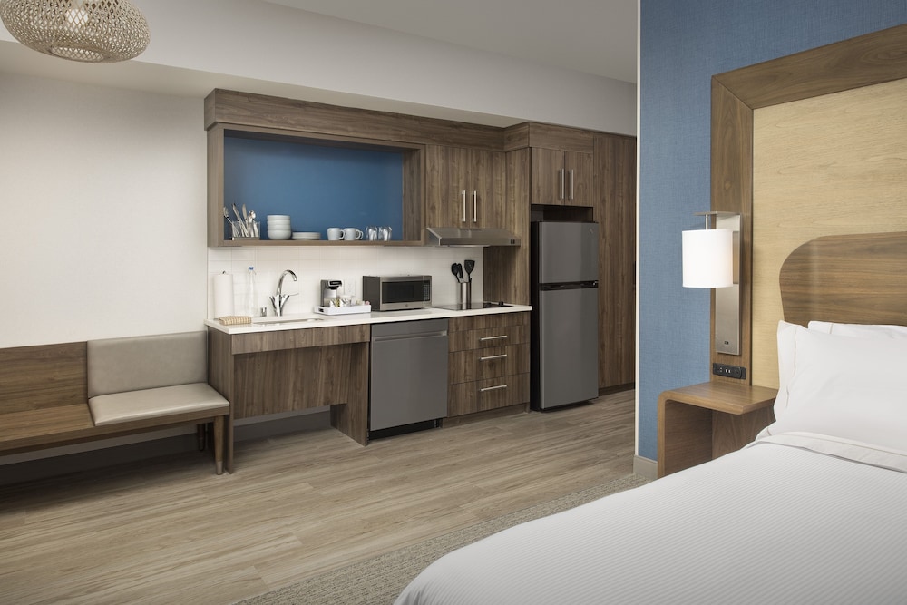 Studio, Multiple Beds - Photo 4
