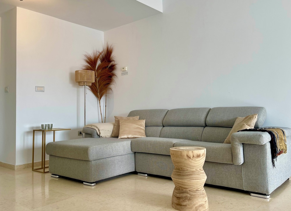 Beautiful Flat With a Wonderful View Close to the Beach, 사진 18