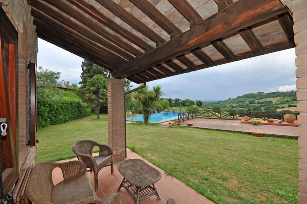 Villa, 3 Bedrooms (Via Valle Figliola 38A) photo 2