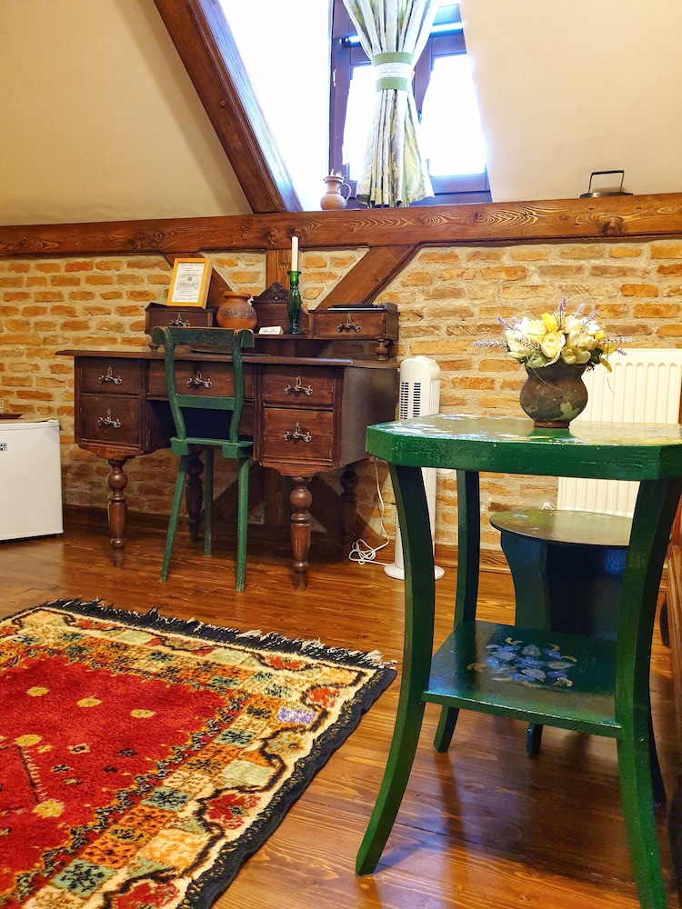 Standard Room photo 3