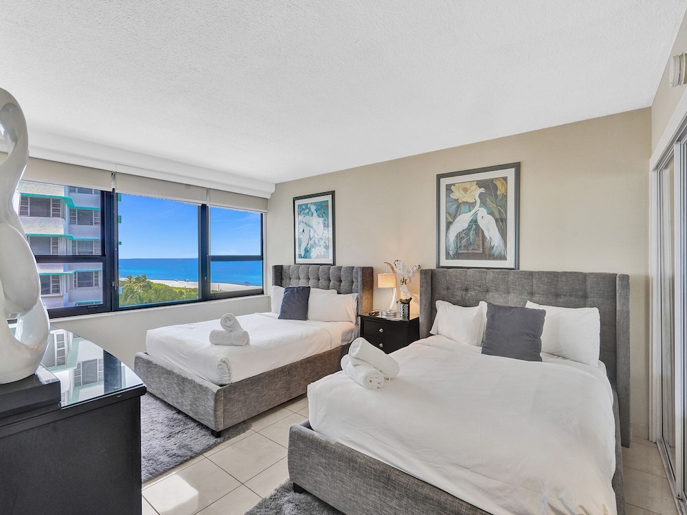 Cozy Ocean View Condo / 808