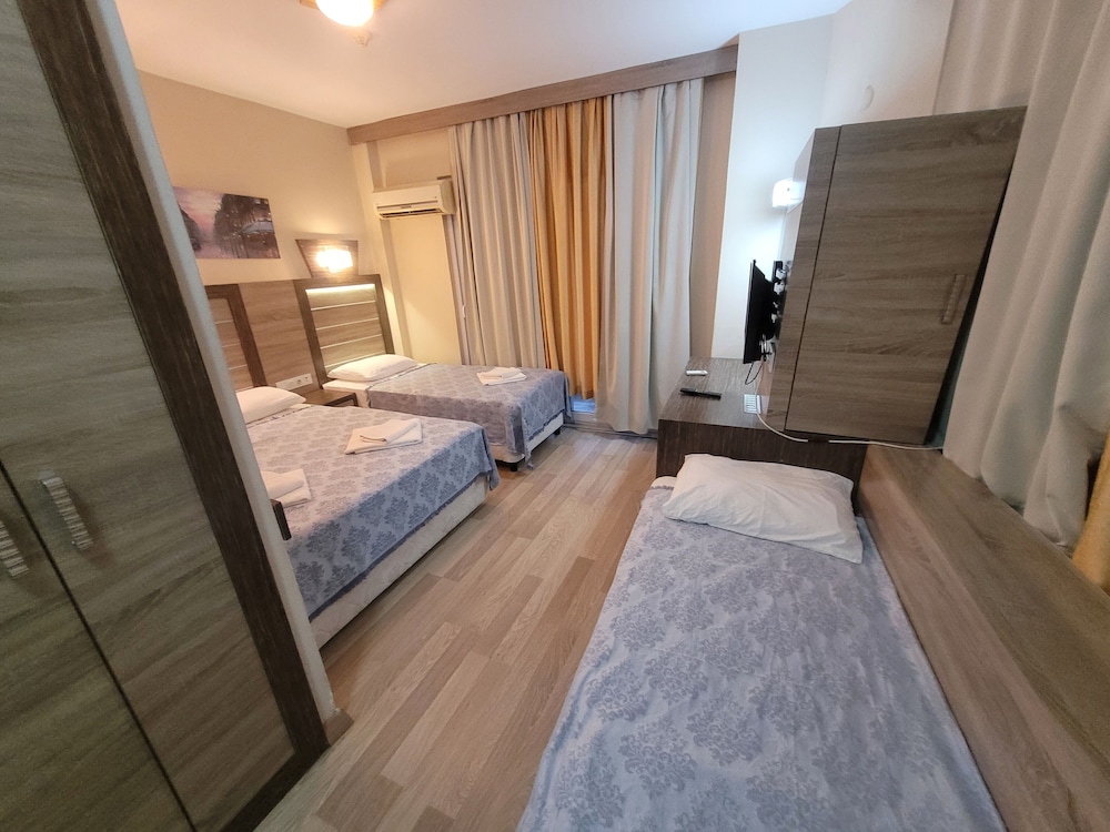 Family Quadruple Room, 1 Bedroom, Garden View photo 1