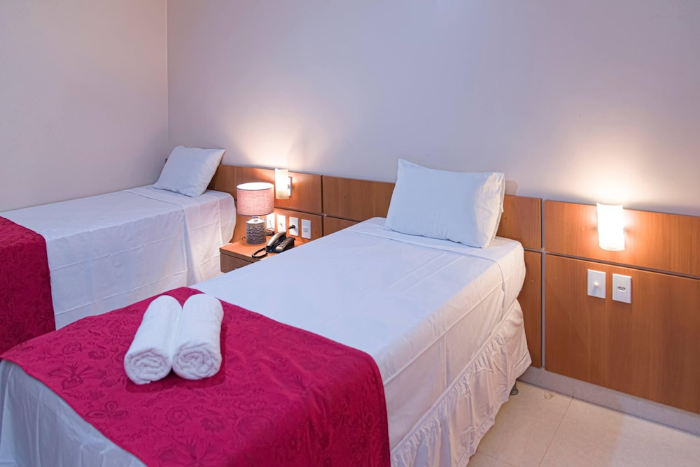 Standard Twin Room - Photo 8