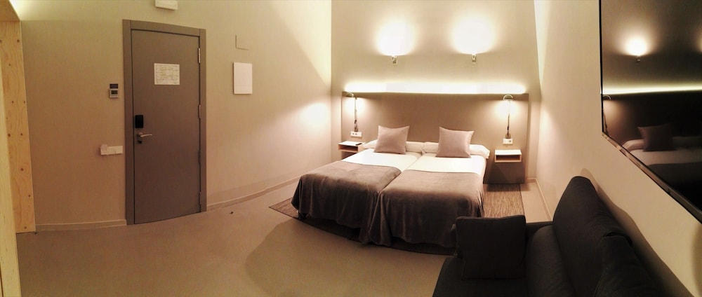Standard Room, 1 Bedroom photo 2