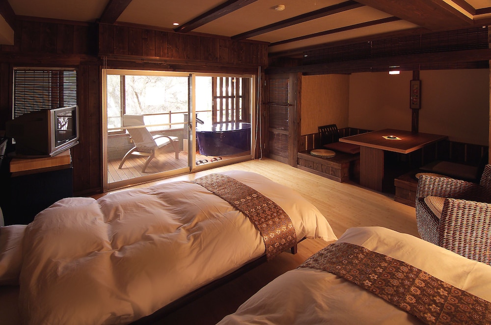 Japanese Style Twin Room with Hot Spring Bath, Non Smoking - 315 photo 2