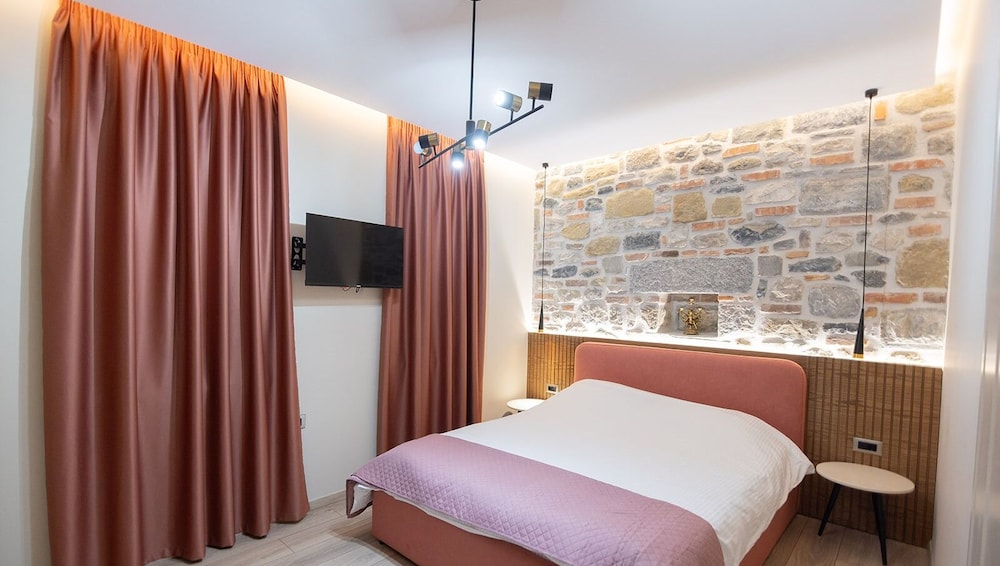 Comfort Double Room, 1 Queen Bed, Non Smoking, City View