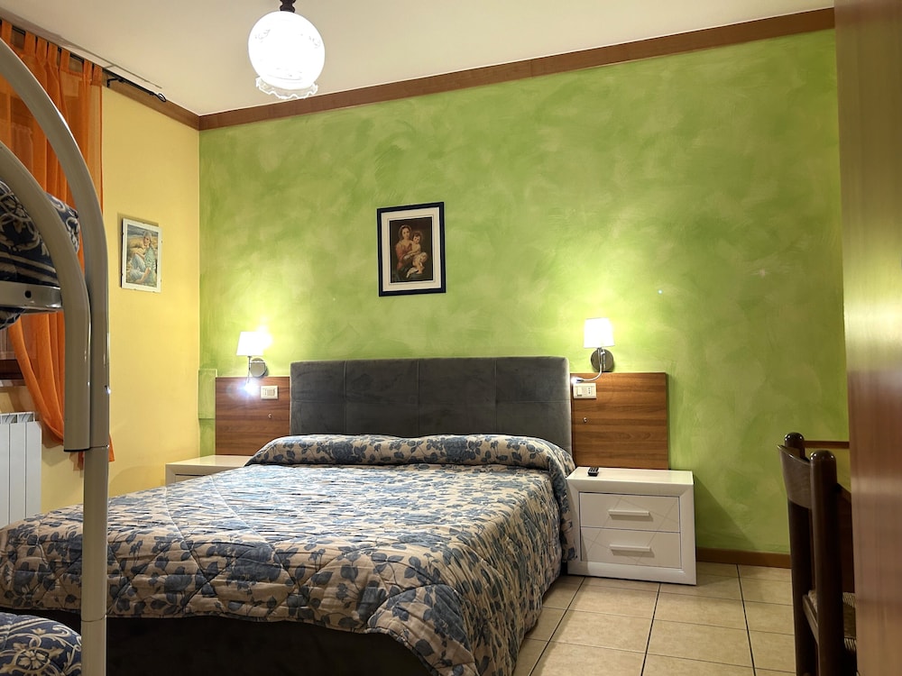 Standard Apartment (Pesci)