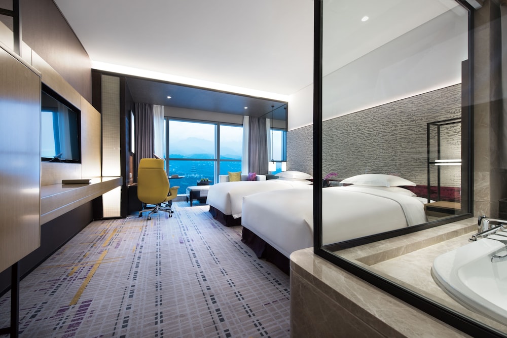 Standard Room, 2 Twin Beds, Club Lounge Access, River View