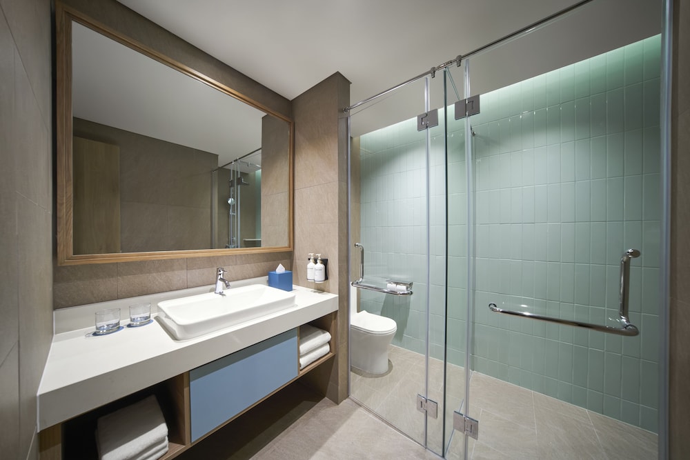 1 Bedroom Balcony Residences - Photo 2