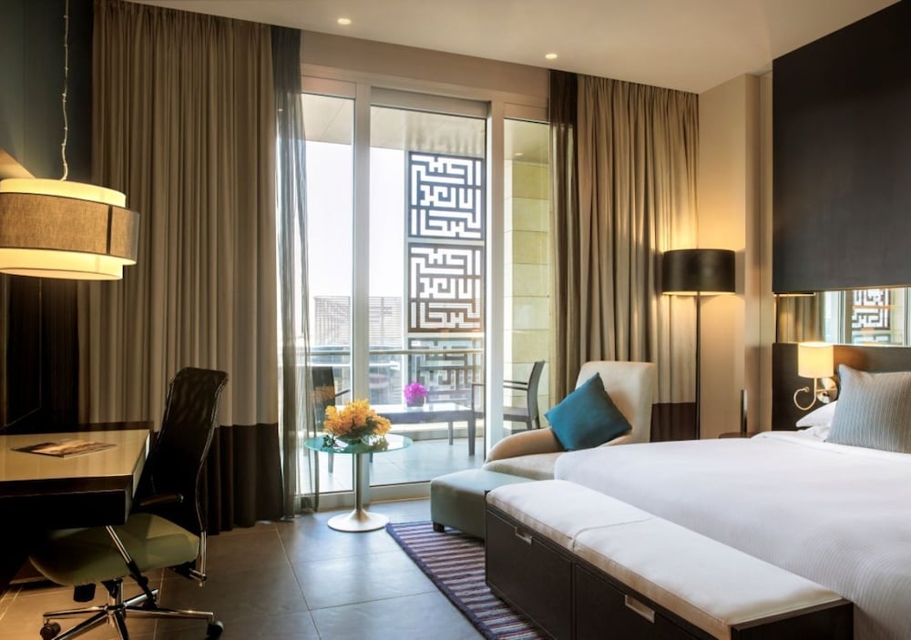 Suite, 1 Bedroom, Balcony photo 3