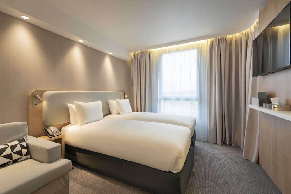 Standard Room, 2 Twin Beds (Free Breakfast) - Photo 2