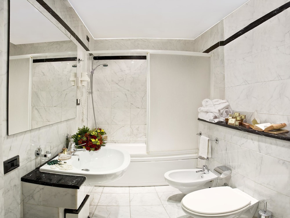 Standard Quadruple Room - Photo 6
