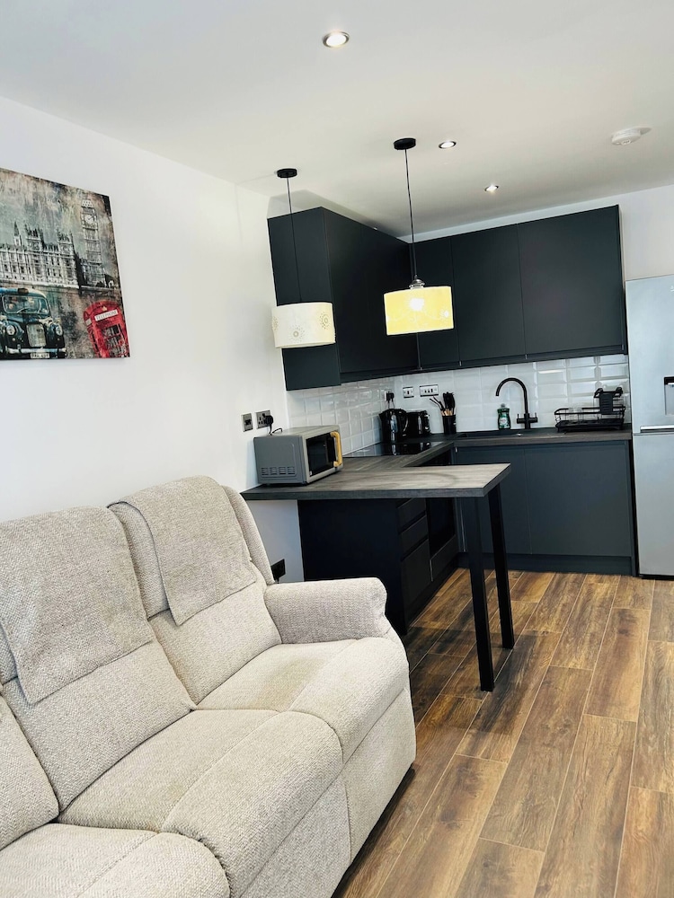 Charming 1-bedroom Apartment in Central Northampton, Foto 14