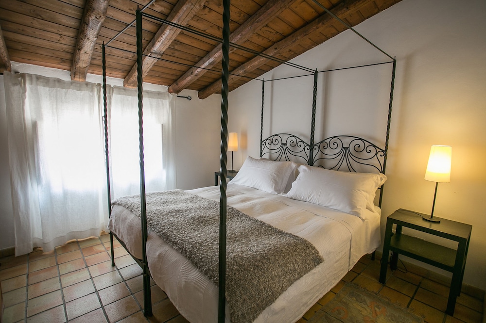 Standard Double or Twin Room - Photo 1