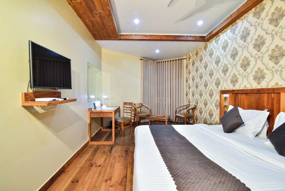 Premium Room - Photo 16
