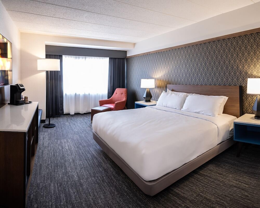 Standard Room, 1 King Bed, Non Smoking photo 1