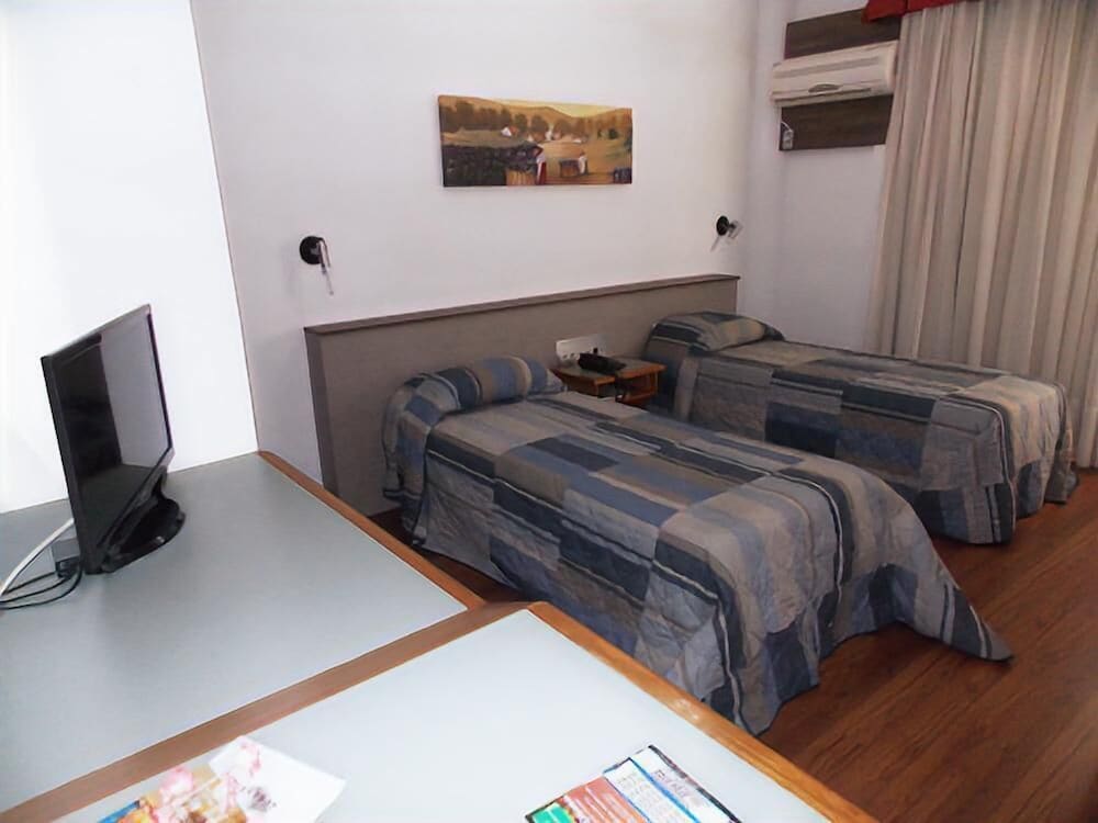 Standard Double Or Twin Room photo 2
