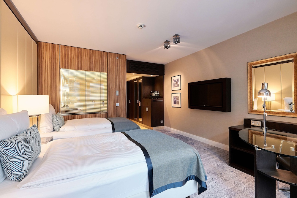 Classic Room, 2 Twin Beds - Photo 3