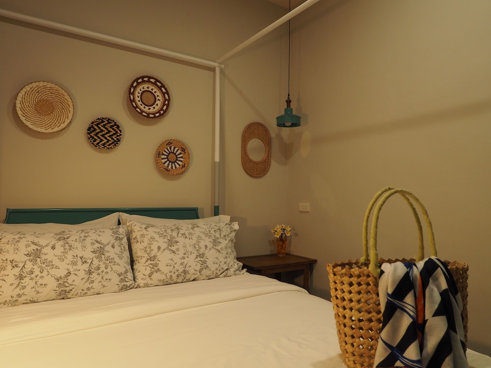 Romantic Double Room (1F) photo 3