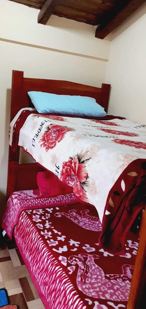 Basic Shared Dormitory, 1 Bedroom, Shared Bathroom, Mountain View photo 1
