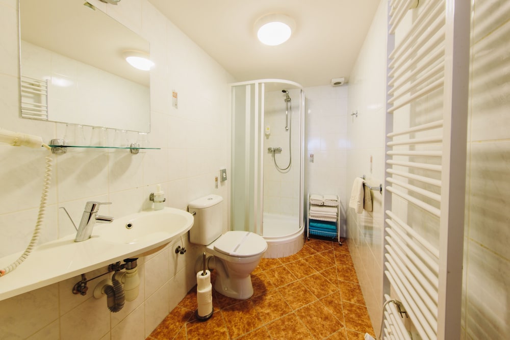 Classic Double Or Twin Room photo 3