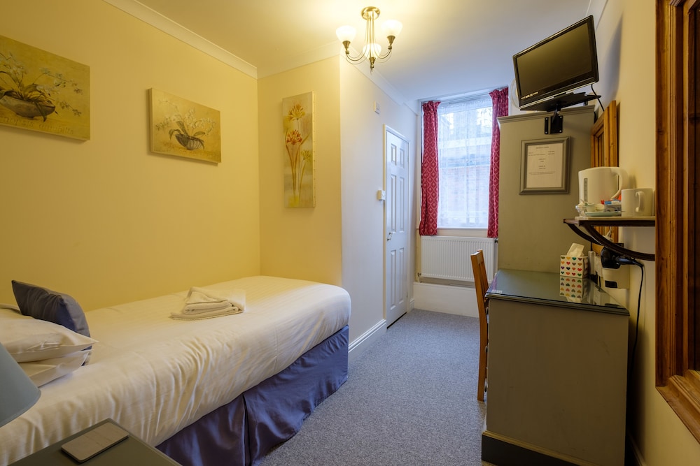 Single Room (1 Single Bed) photo 2