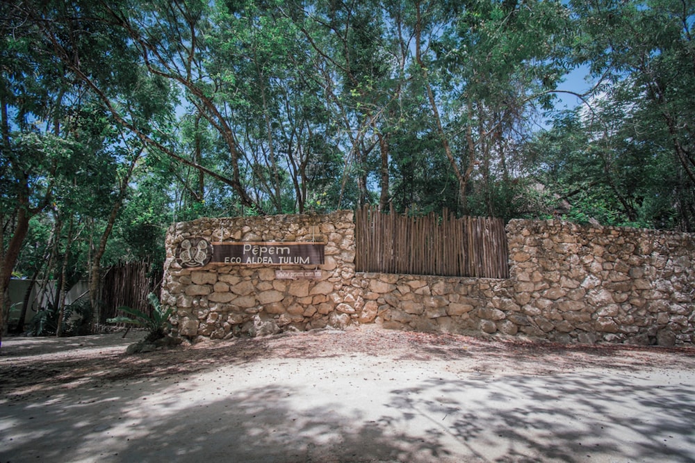 Mayan Gods Cabins - Photo 6