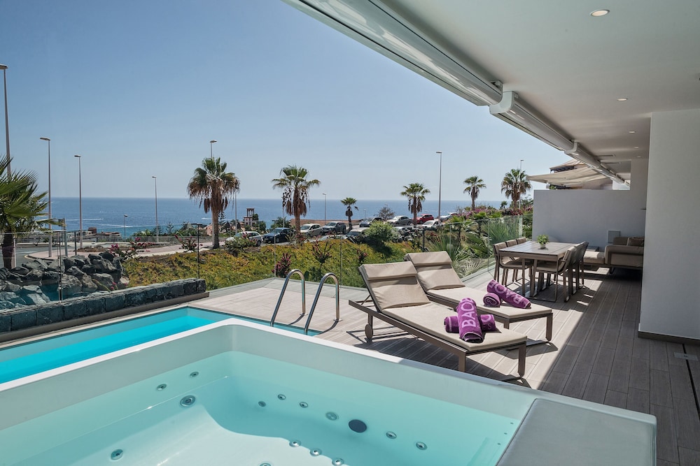 Suite, 3 Bedrooms, Private Pool, Sea View (Infinity Mar, Jacuzzi) thumbnail 5