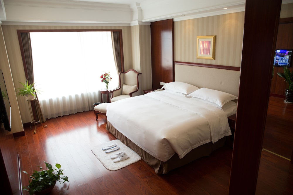 Deluxe Twin Room With Sea View photo 2