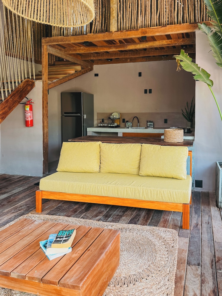 Breeze House with private garden photo 3