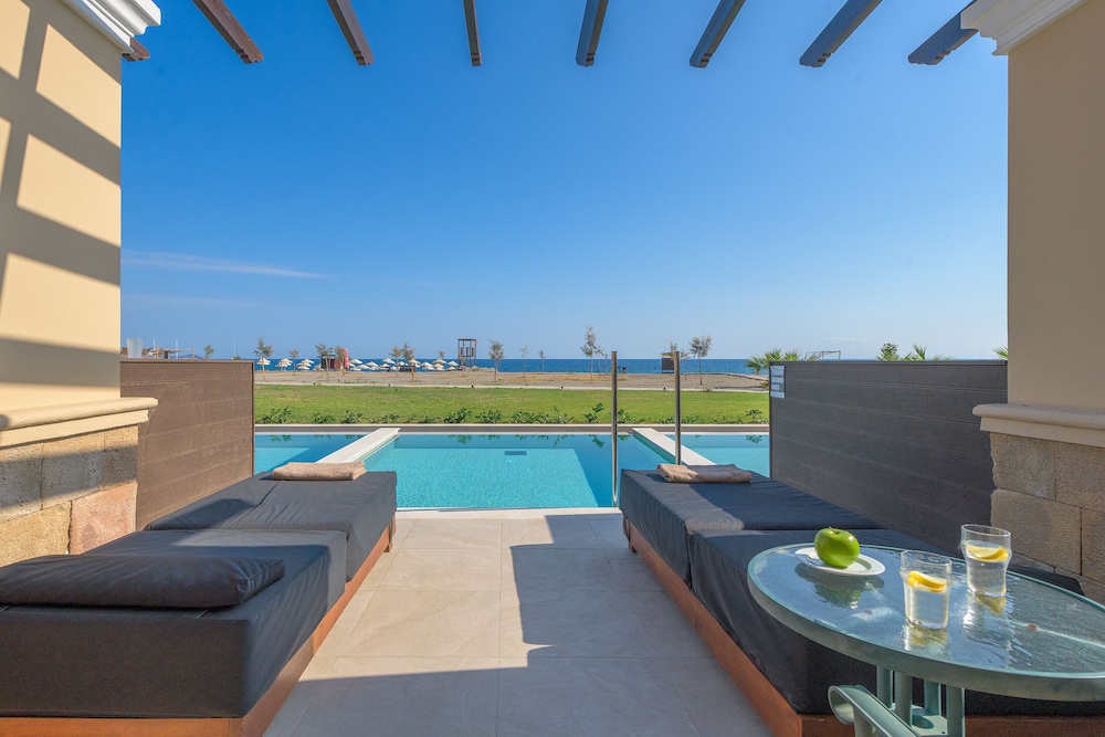 Family Suite, Private Pool, Beach View