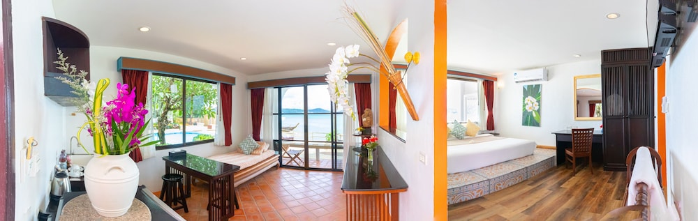 Villa, 1 Bedroom, Sea View, Beachfront - Photo 4