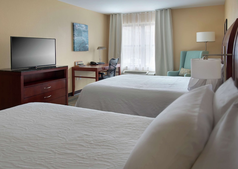 Room, 2 Queen Beds - Photo 3