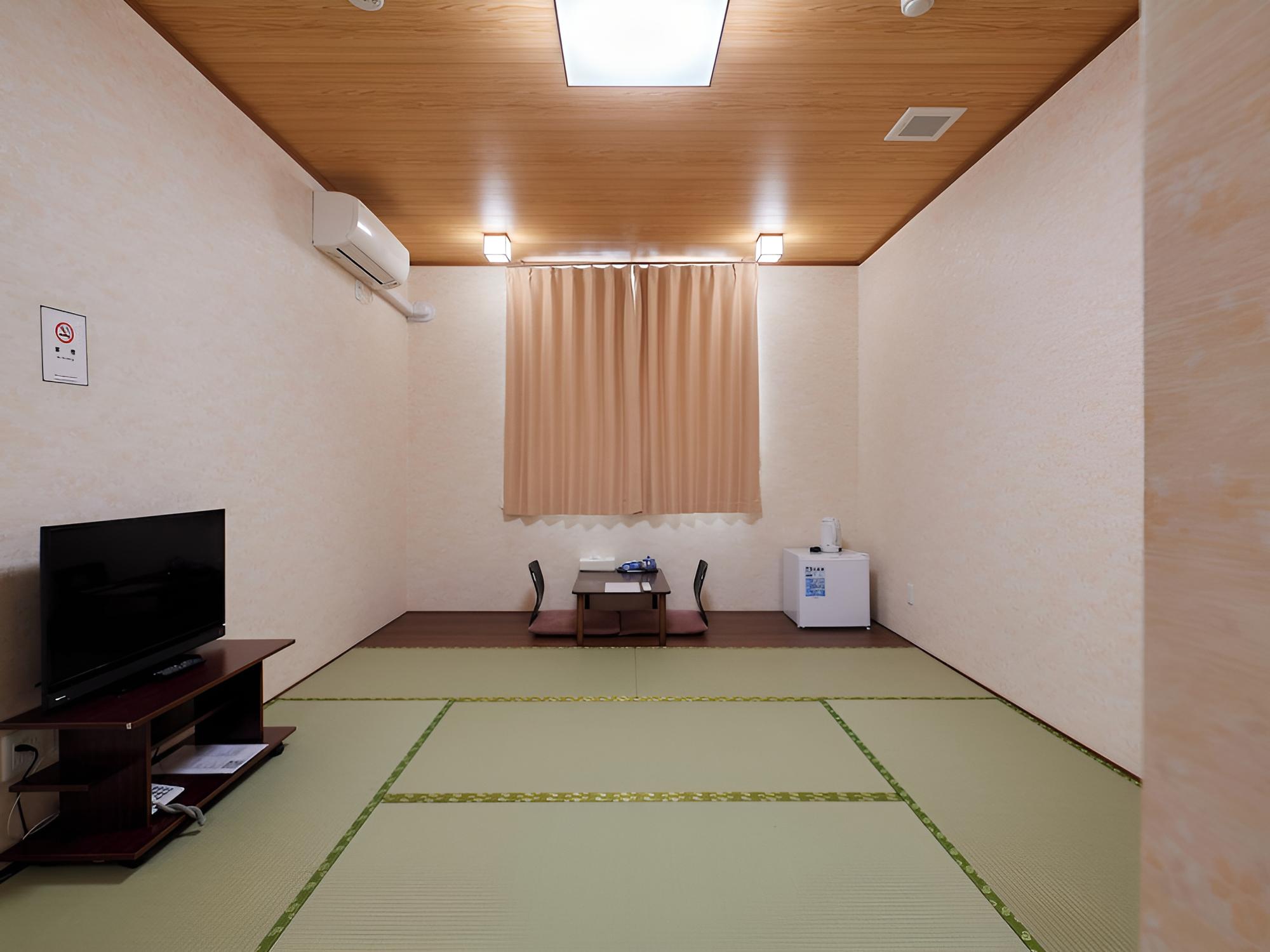 Traditional Room, Non Smoking photo 3