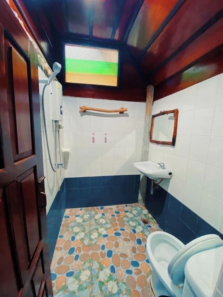 Basic Single Room photo 3