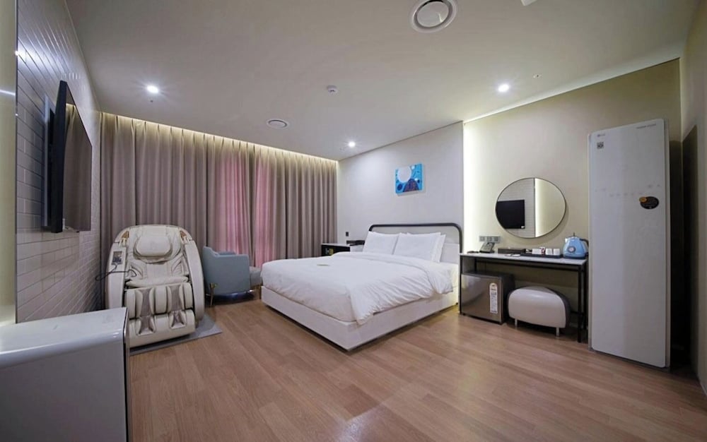Deluxe Bodyfriend Room - Photo 2