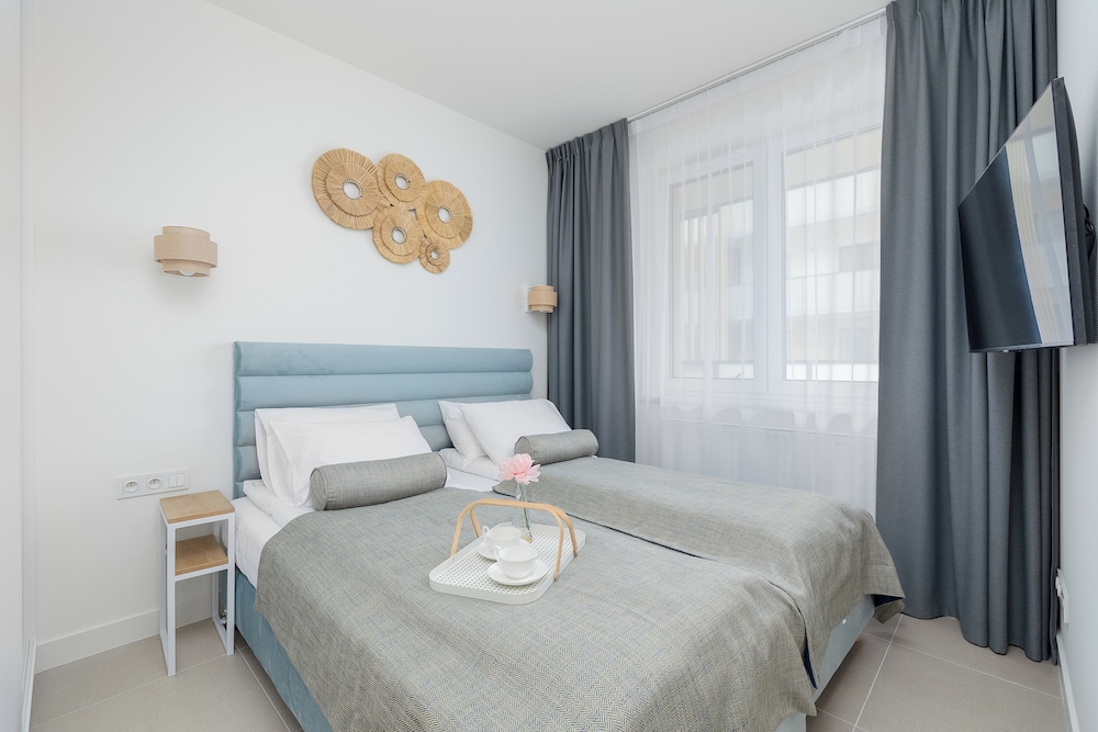 Apartment, 1 Bedroom, Balcony, Beachside