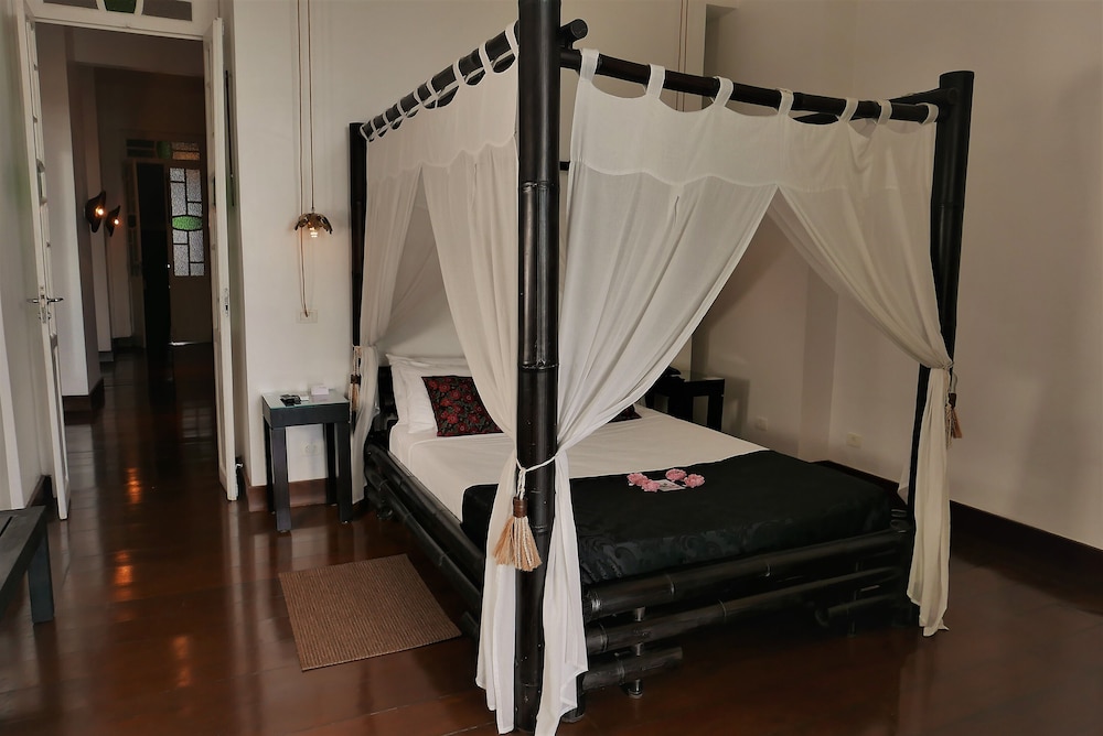 Top Suite photo 2