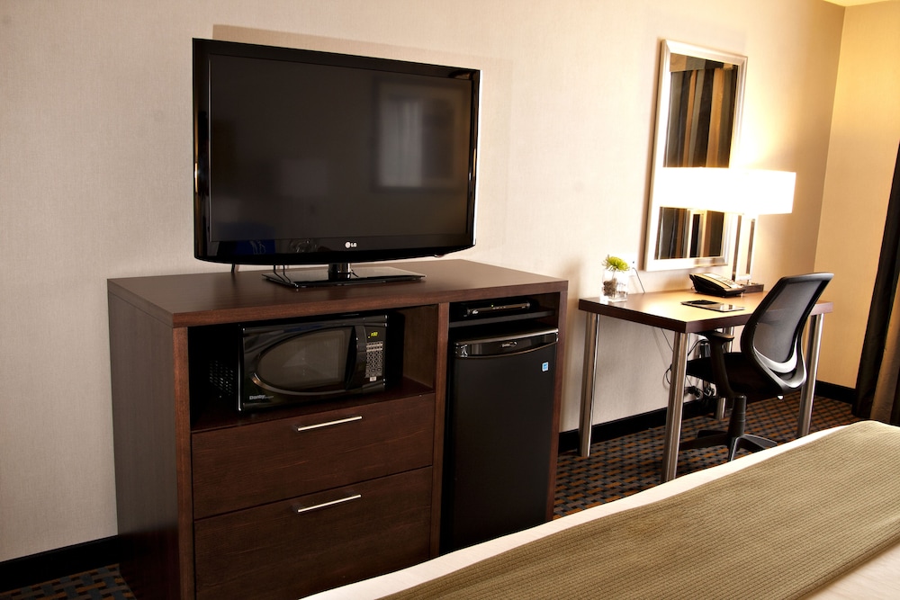 Suite, Multiple Beds photo 3