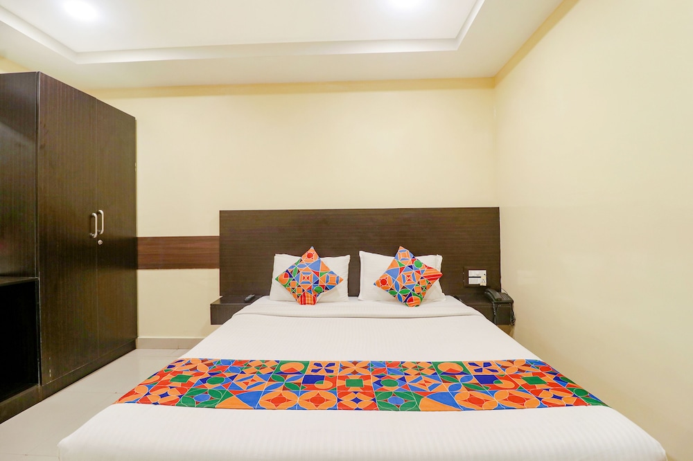 Deluxe Room - Photo 2