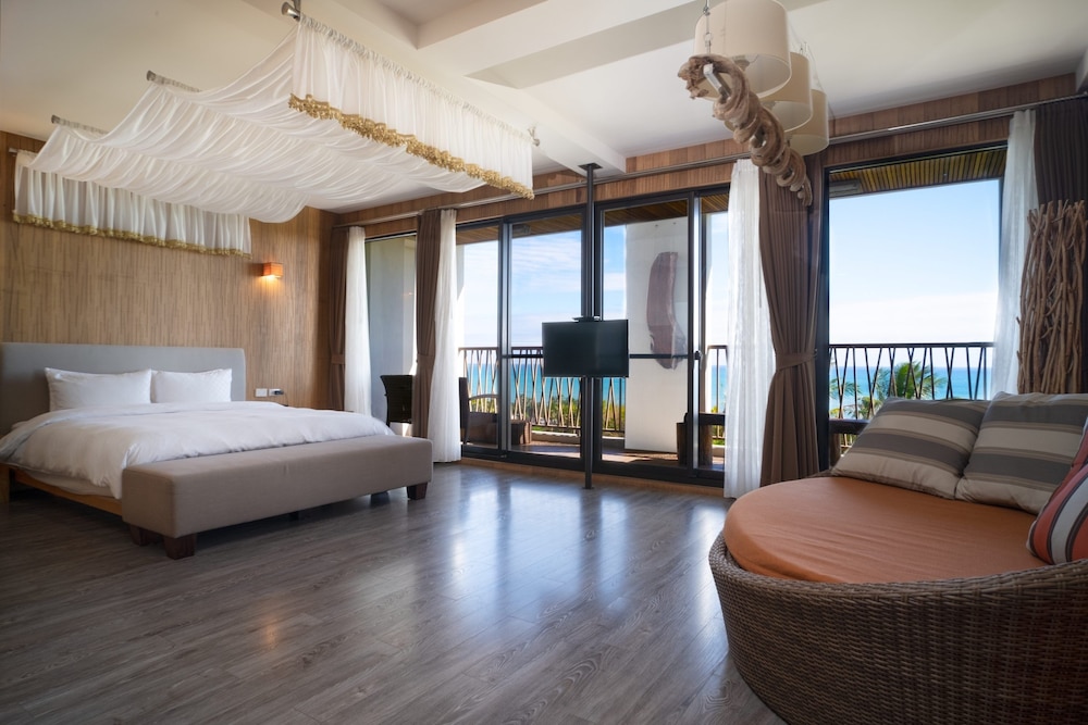 Presidential Double Room, 1 King Bed, Ocean View, Tower