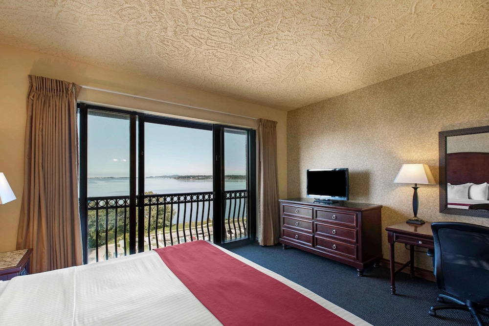 Standard Room, Multiple Beds Smoking policy Non-smoking photo 2