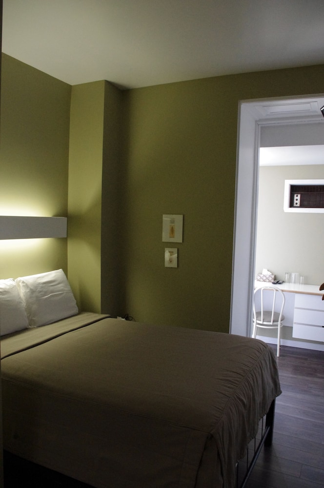 Standard double size bed Room, Private Bathroom - Photo 1