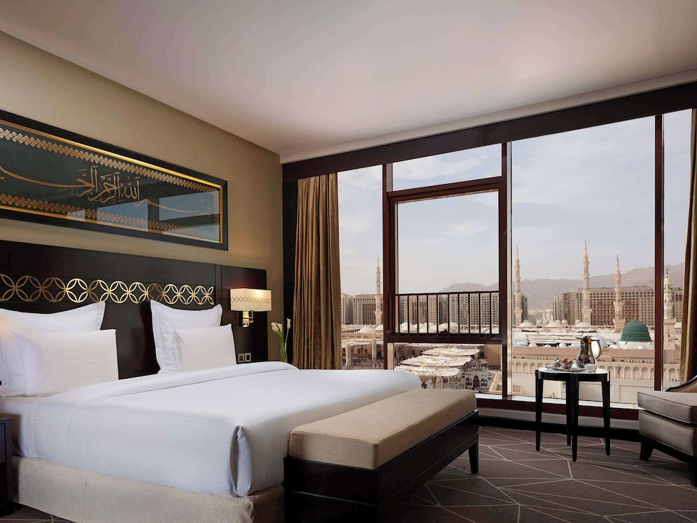 Deluxe Room, 1 King Bed (Panoramic Haram View)
