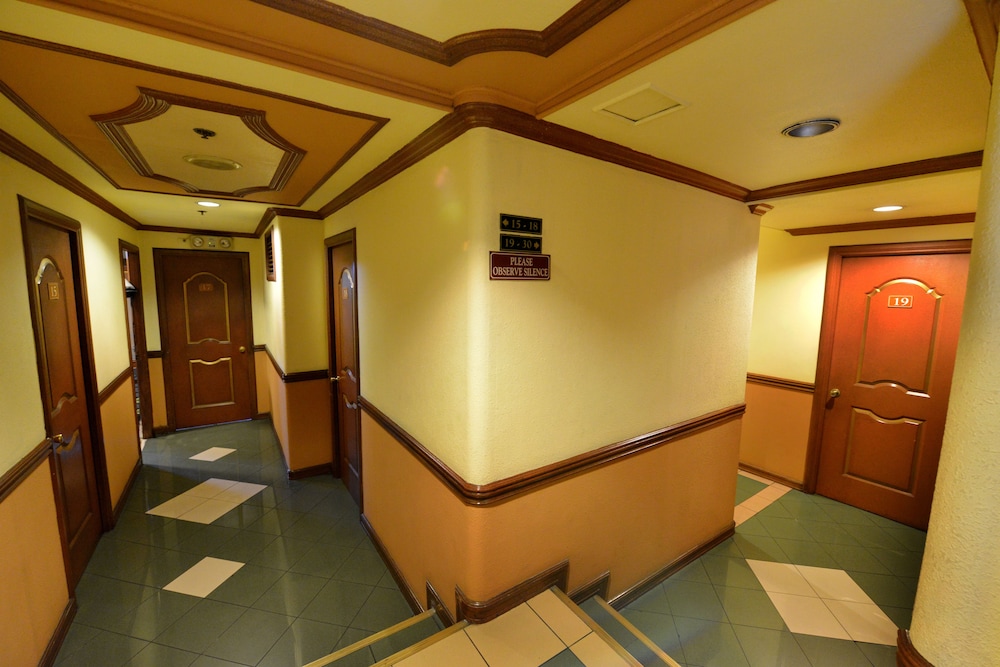 Premier Deluxe (with Air Condition) - Photo 5