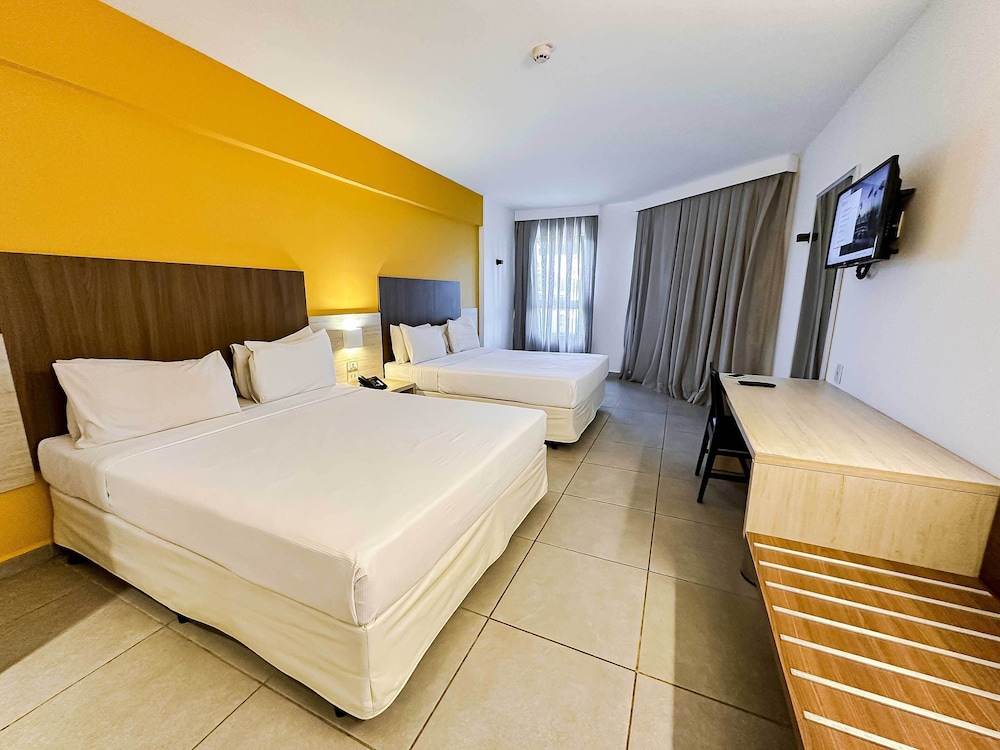 Deluxe Room - Photo 1
