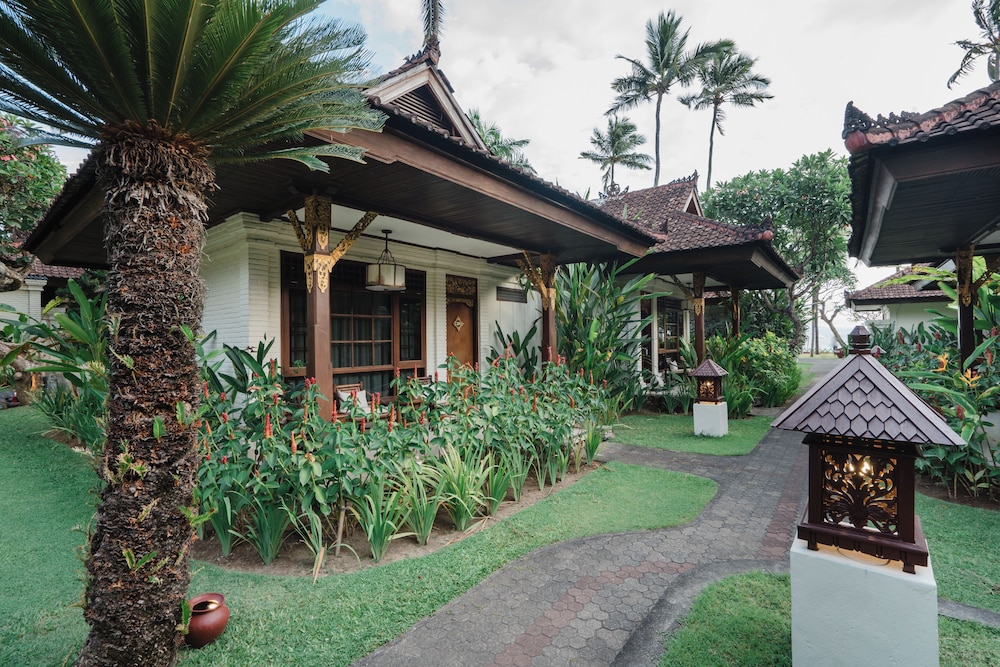 Garden Cottage - Photo 2