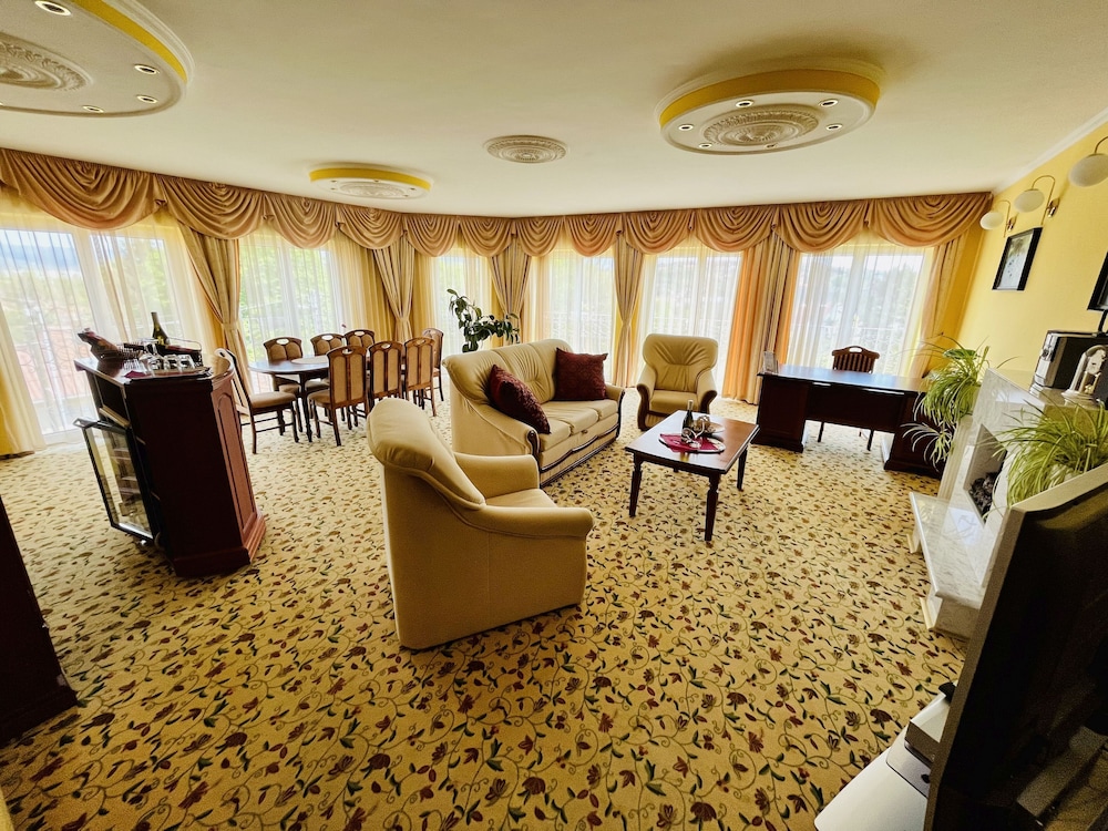 Presidential Suite photo 2